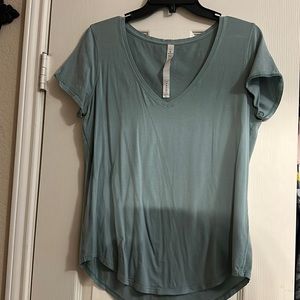 Lululemon T-shirt